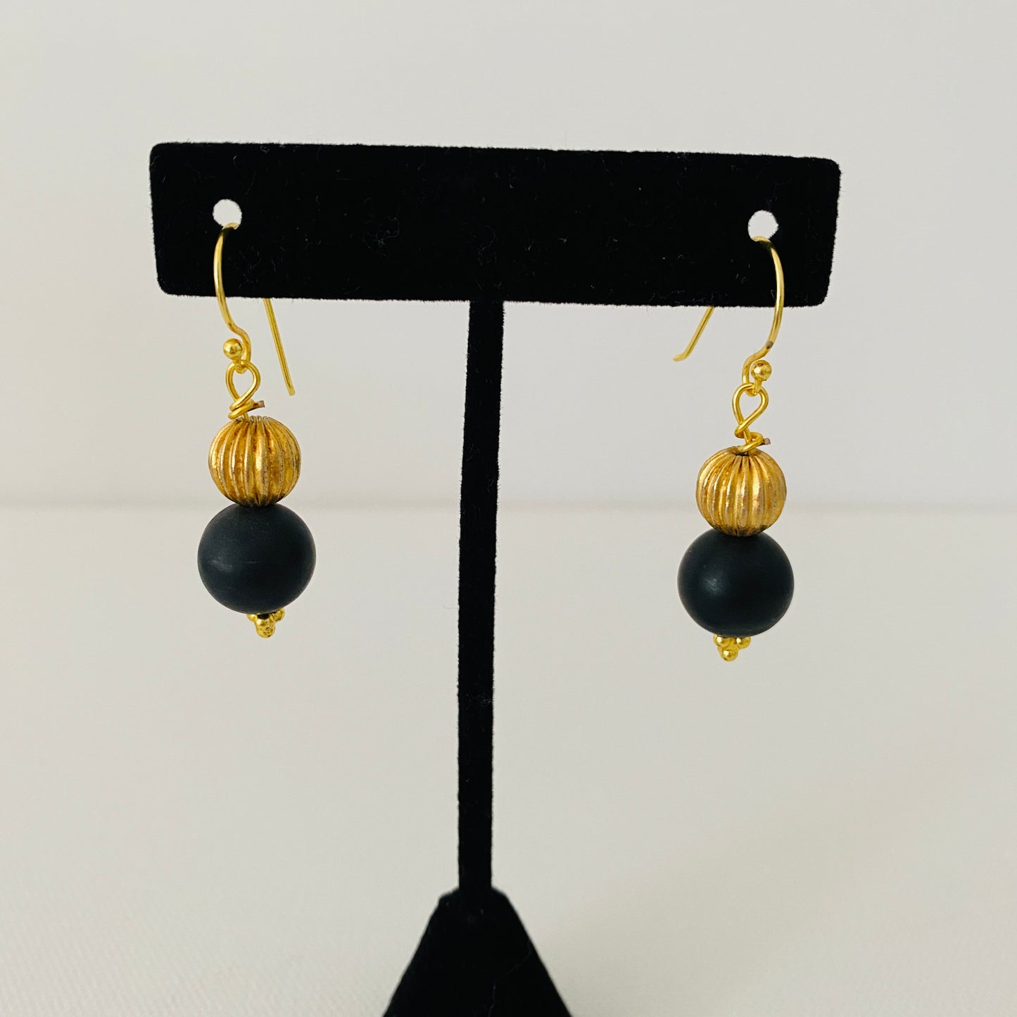 Black, Onyx, Gold, Beaded Earrings